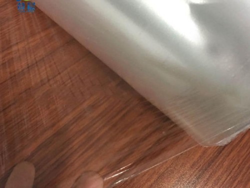 tpu聚酯薄膜 TPU防水透氣膜超透明 90硬度 tpu復(fù)合面料